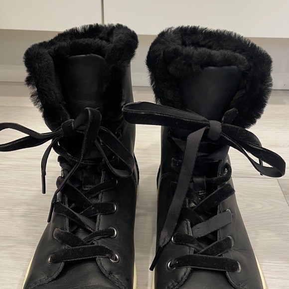 UGG Croft Exotic Leather High Top Sneakers Size 7 - Picture 3 of 16